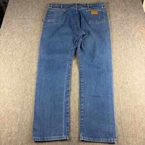 Wrangler Jeans Men 38x33 ACTUAL Cowboy Cut Blue 13MWZ Western Work Denim Outdoor